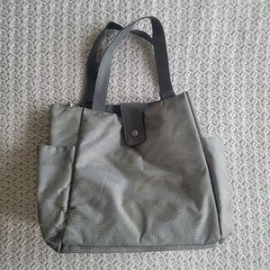 BOGO EcoOne Leaf Print Lunchbox Gray/Green